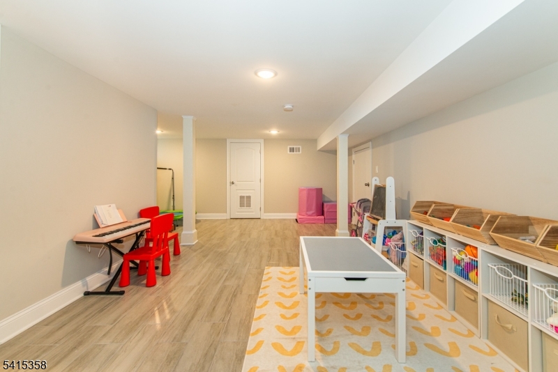 13 Mount Pleasant Pkwy