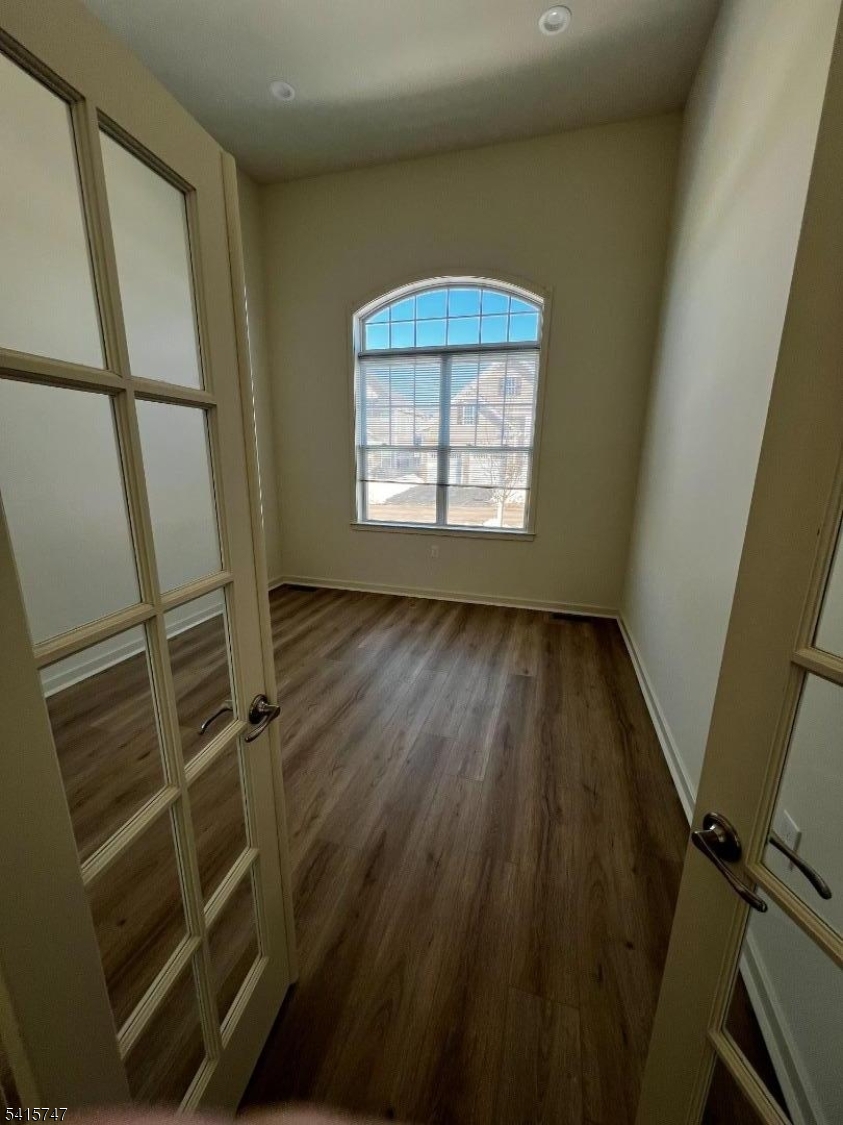 3 Van Nest Ct