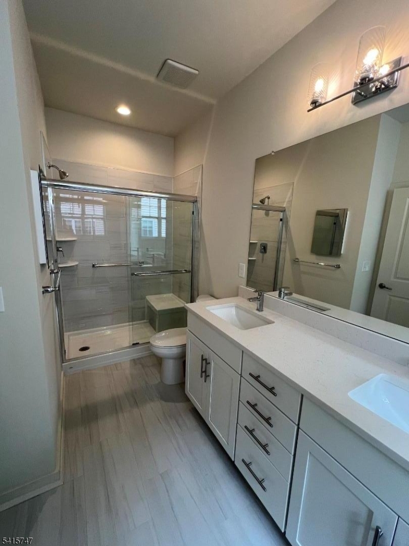 3 Van Nest Ct