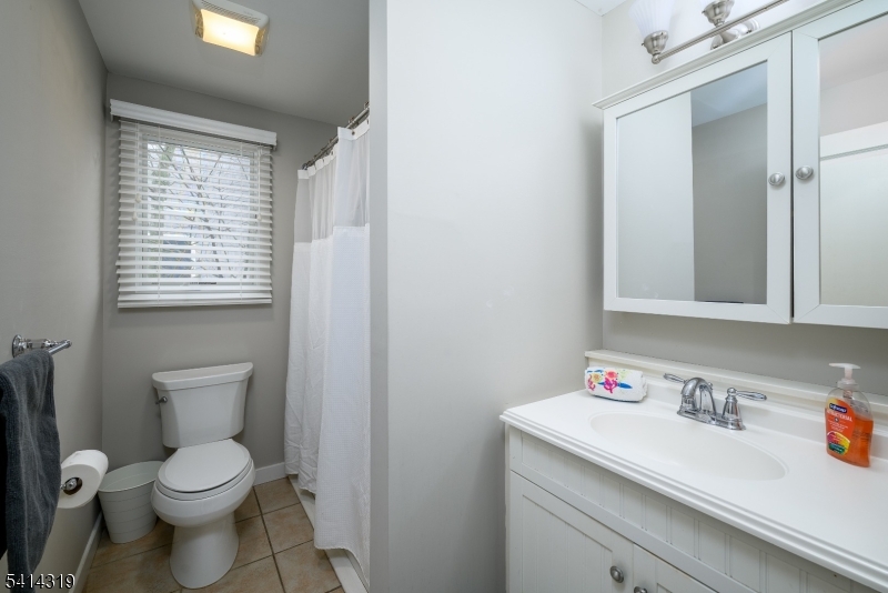 46 W 80th St