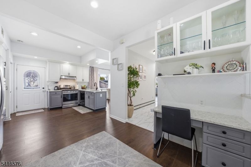 270 Baldwin Ave