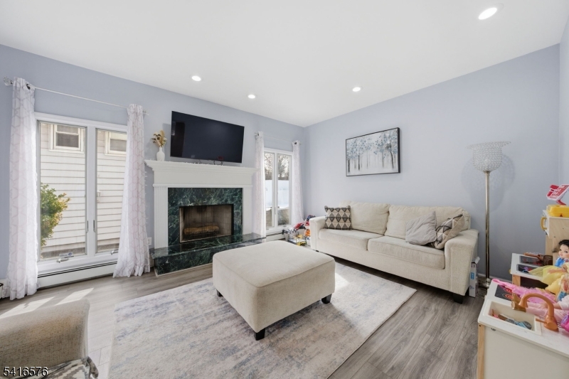270 Baldwin Ave