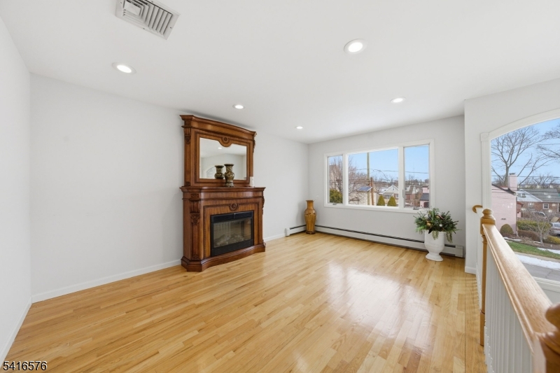 270 Baldwin Ave