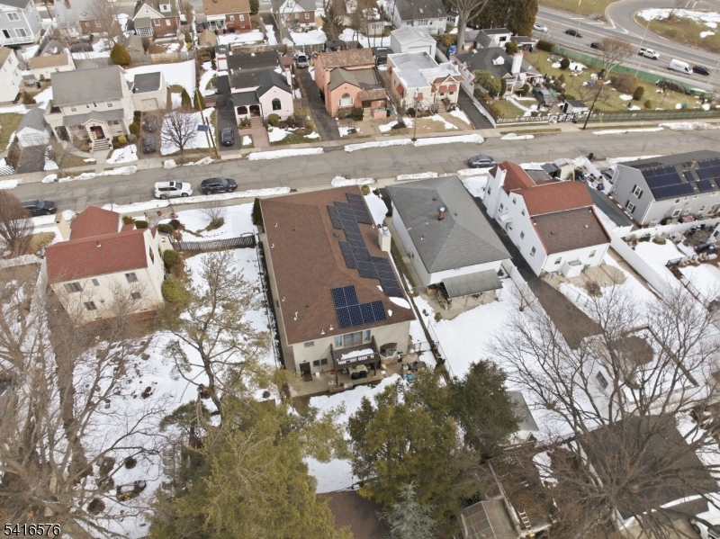 270 Baldwin Ave