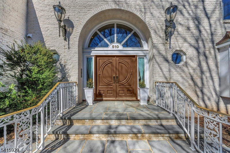 510 Hampton Hill Rd