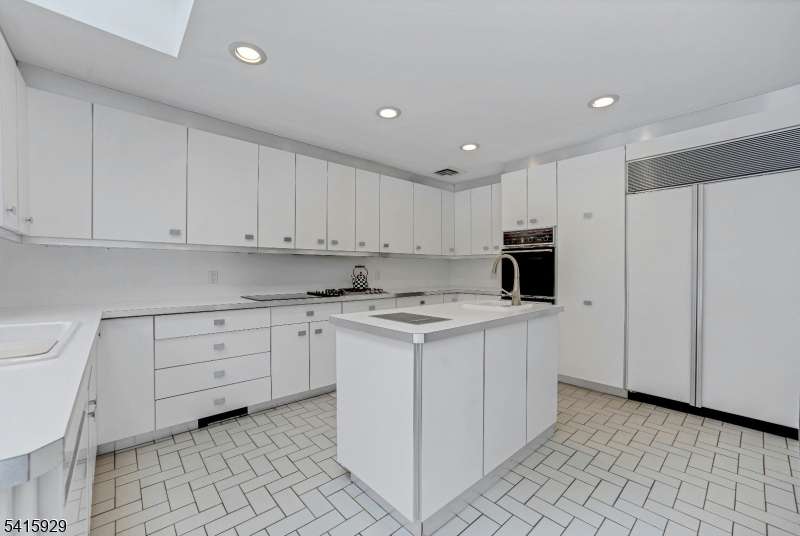 510 Hampton Hill Rd