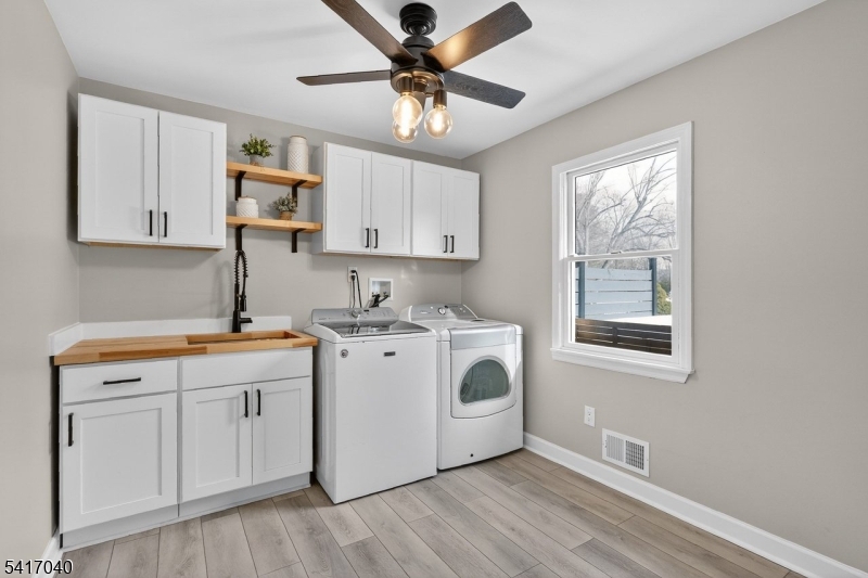 100 Knickerbocker Dr