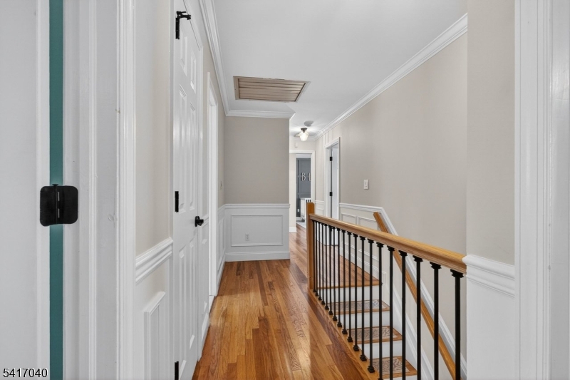 100 Knickerbocker Dr