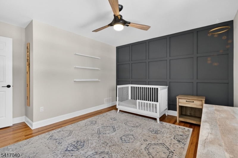 100 Knickerbocker Dr