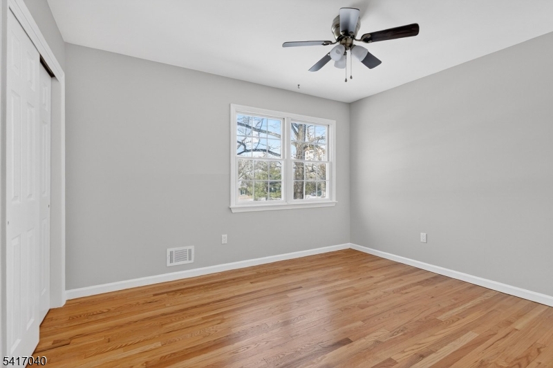 100 Knickerbocker Dr