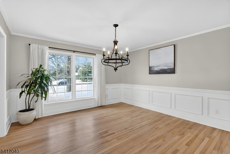 100 Knickerbocker Dr