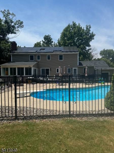 100 Knickerbocker Dr