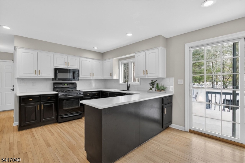 100 Knickerbocker Dr