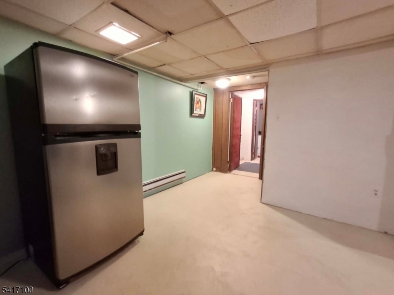 33 Nickel Ave