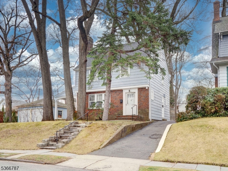 21 Edgewood Rd