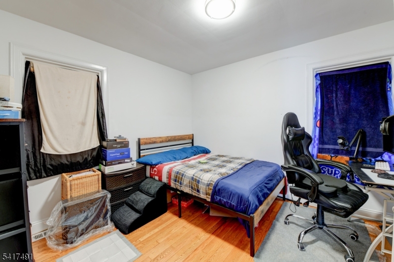 539 Monmouth Ave