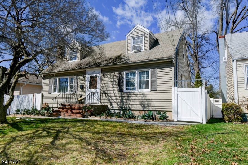 539 Monmouth Ave