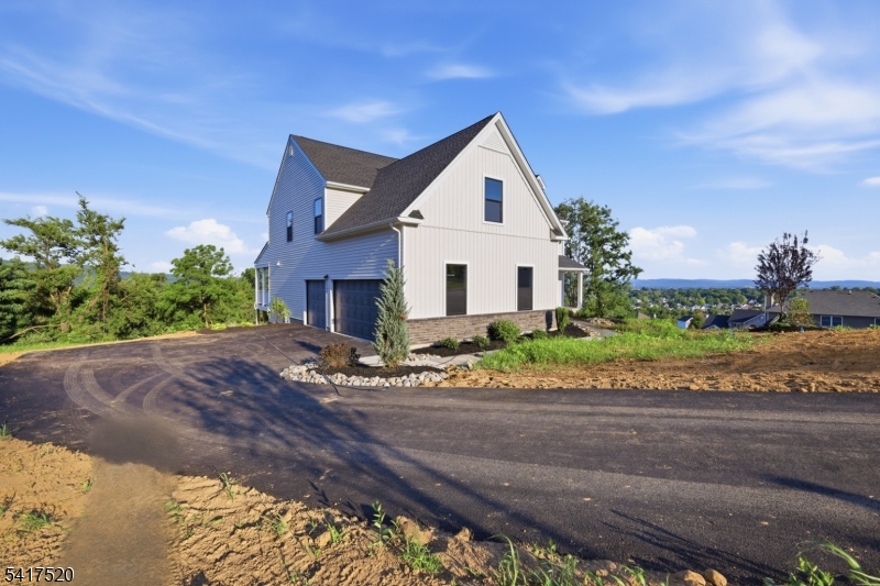 6 Spring Ct