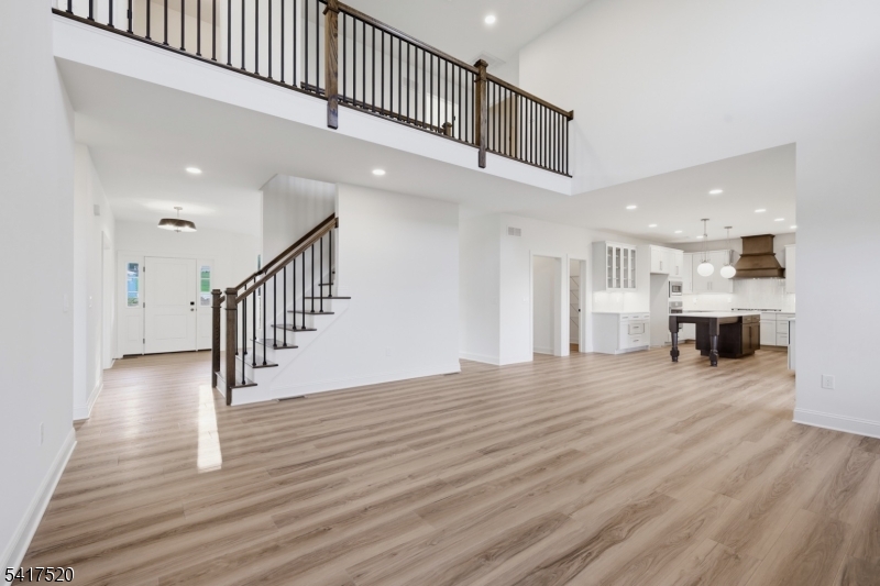 6 Spring Ct
