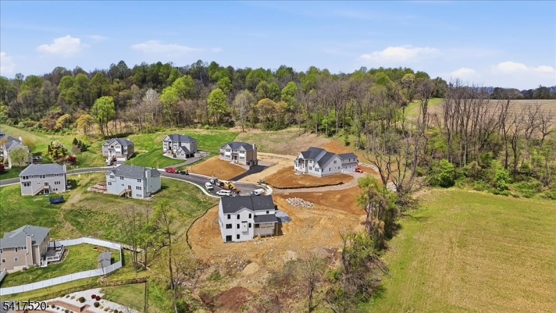 6 Spring Ct