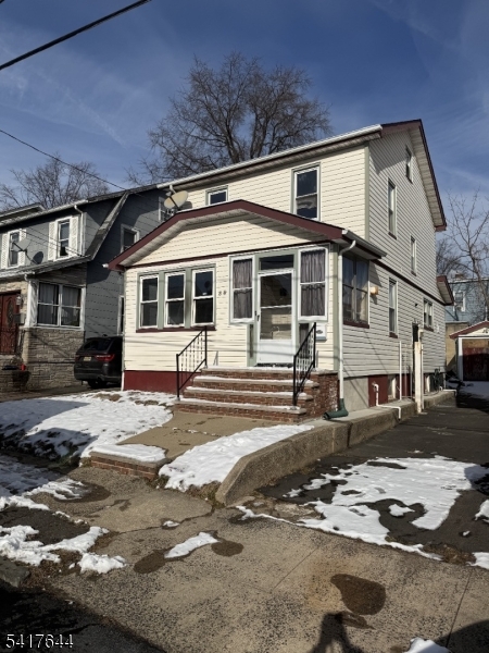 58 Naden Ave