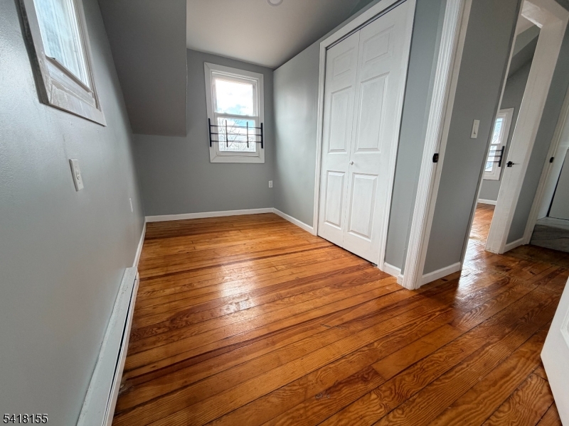 9 Lakeview Ave