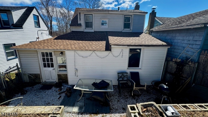 9 Lakeview Ave