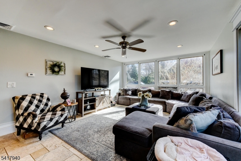 45 Birchwood Ln
