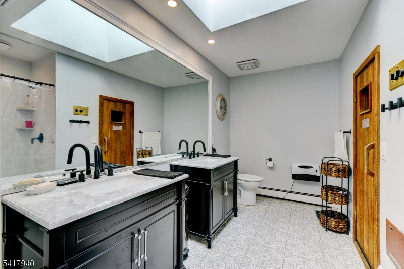 45 Birchwood Ln