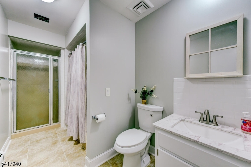 45 Birchwood Ln