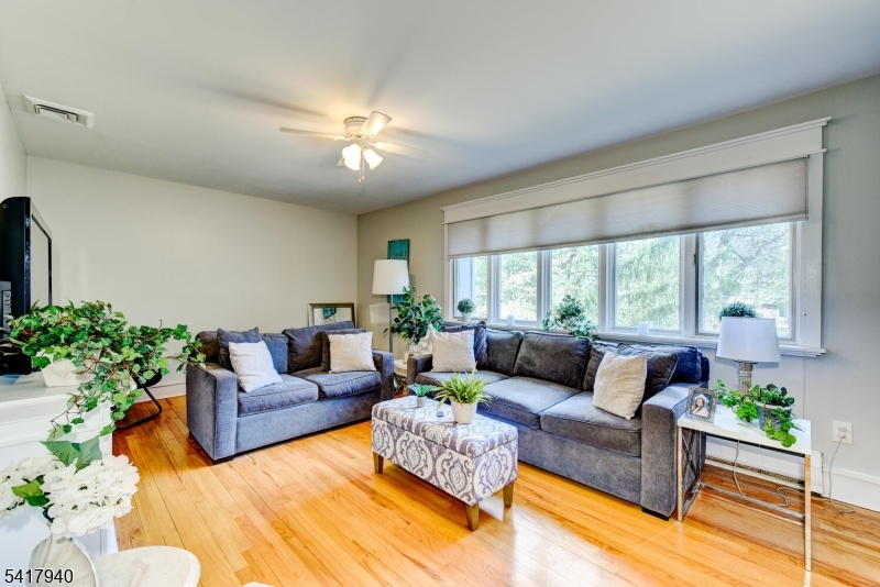 45 Birchwood Ln