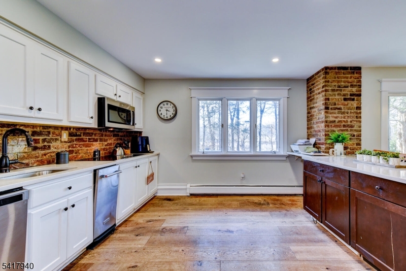 45 Birchwood Ln