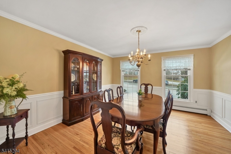 11 Beechnut Dr