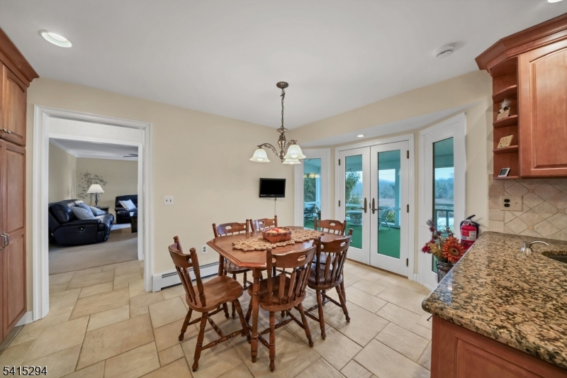 11 Beechnut Dr