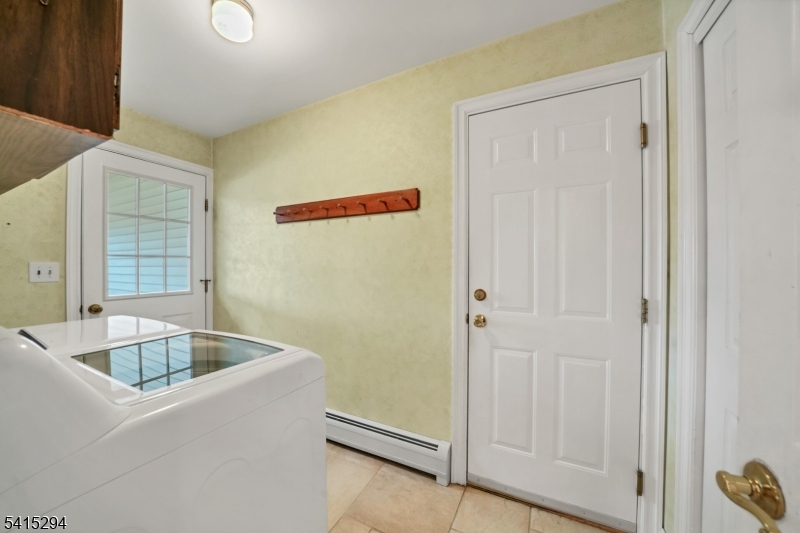 11 Beechnut Dr