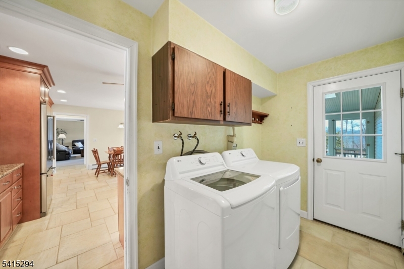 11 Beechnut Dr