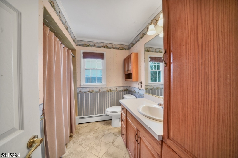 11 Beechnut Dr