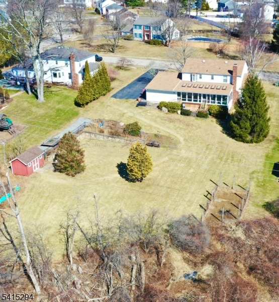 11 Beechnut Dr