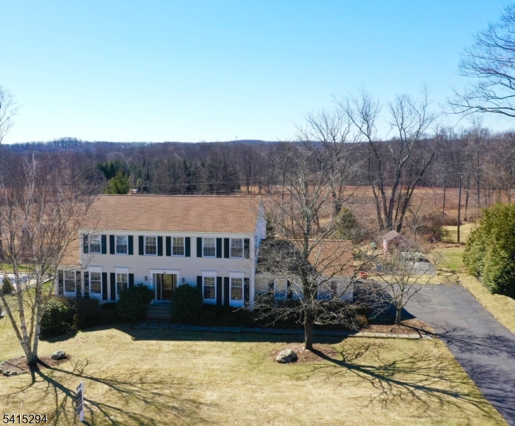 11 Beechnut Dr
