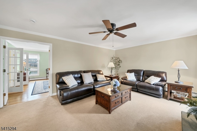 11 Beechnut Dr