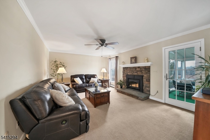 11 Beechnut Dr
