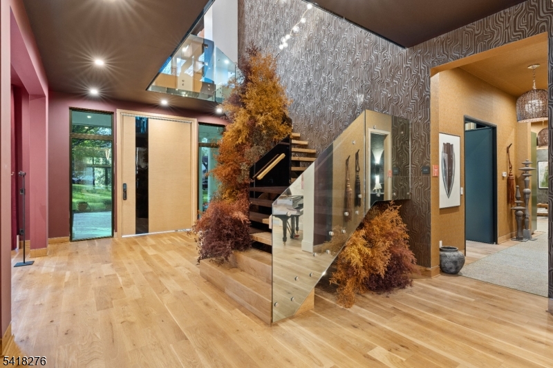 48 Pleasant Ave