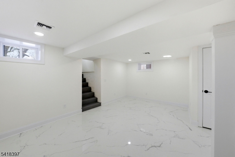 450 Highland Ave