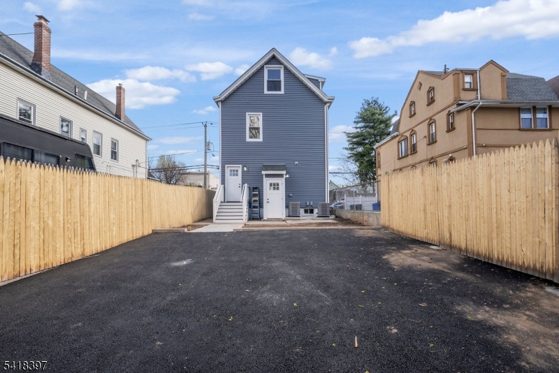 450 Highland Ave