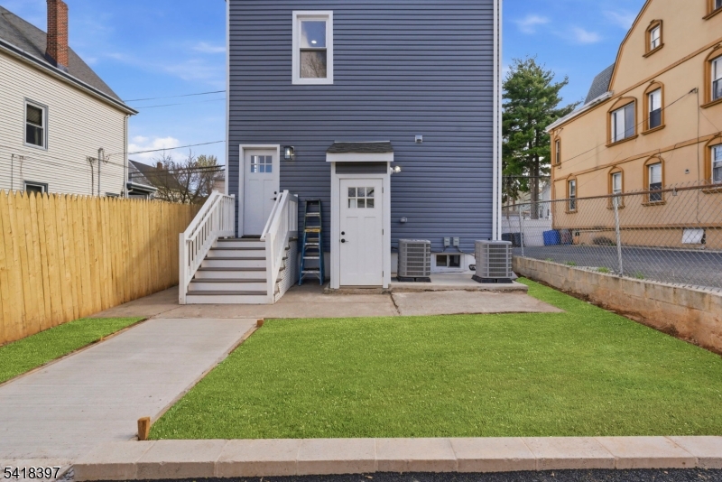 450 Highland Ave