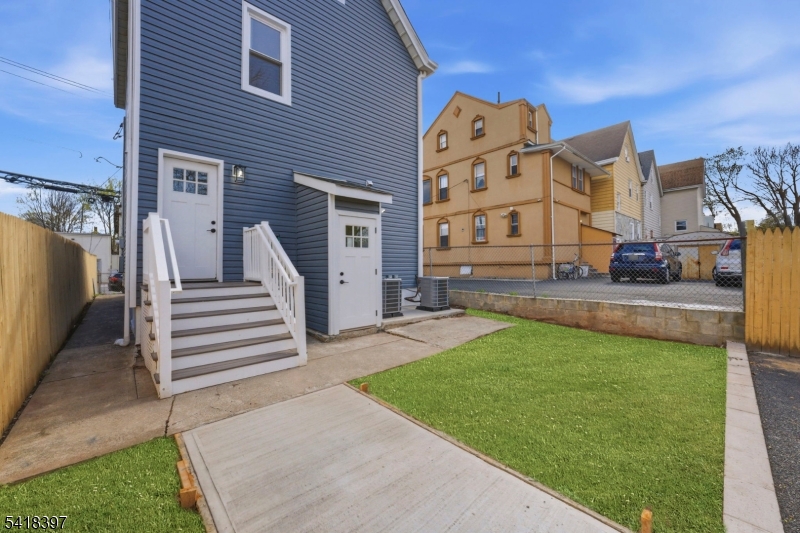 450 Highland Ave