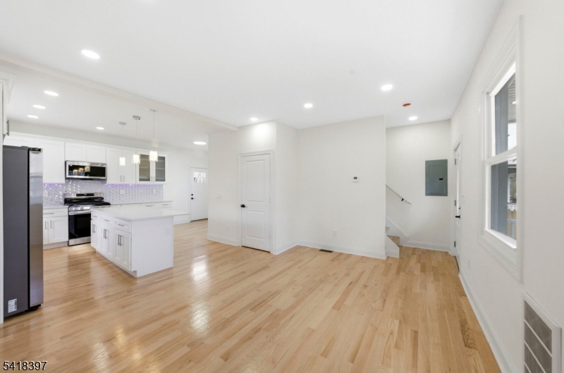 450 Highland Ave