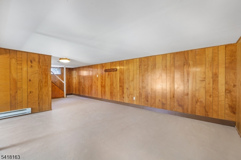 18 Kendall Dr