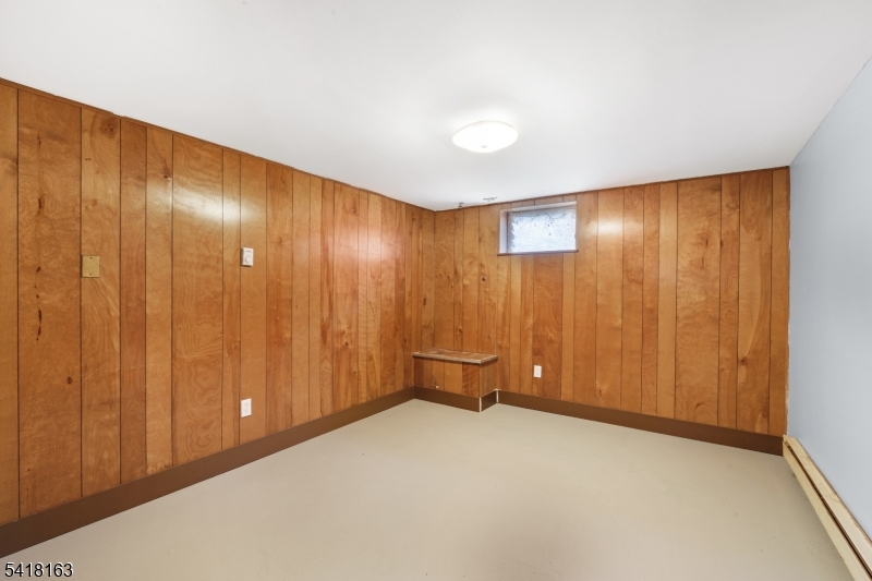 18 Kendall Dr