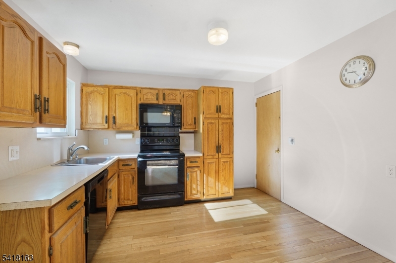18 Kendall Dr